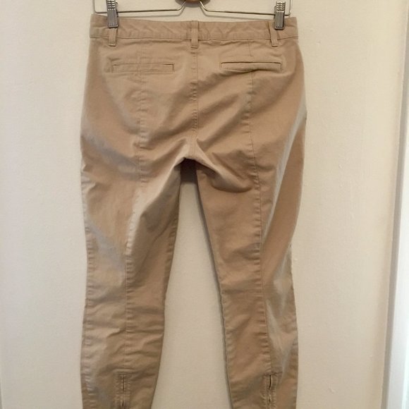 GAP Skinny Mini Khakis, Size 2 - Picture 4 of 7